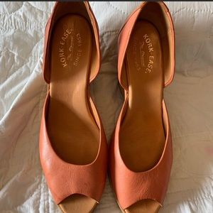 Summer Ready 🌸 Kork Ease terra cotta wedges.